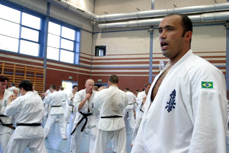 Shihan Filho explaining