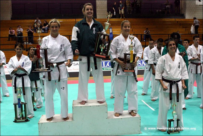 Women Kumite<br>middleweight winners