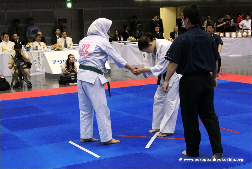 Katalin Ercsi (Hungary)<br>after winning with<br>Sareh Heidari (Iran)