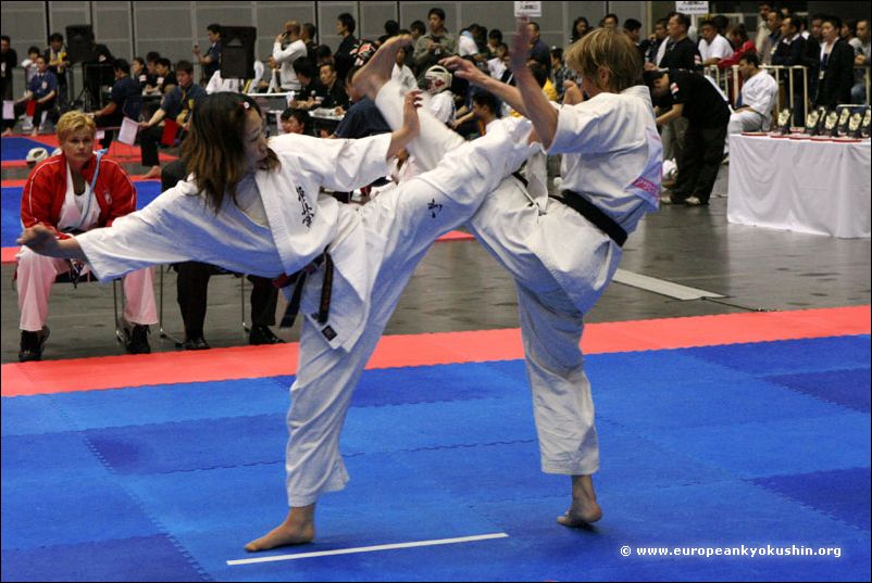 Miruyo Ito<br>jodan-mawashi-geri