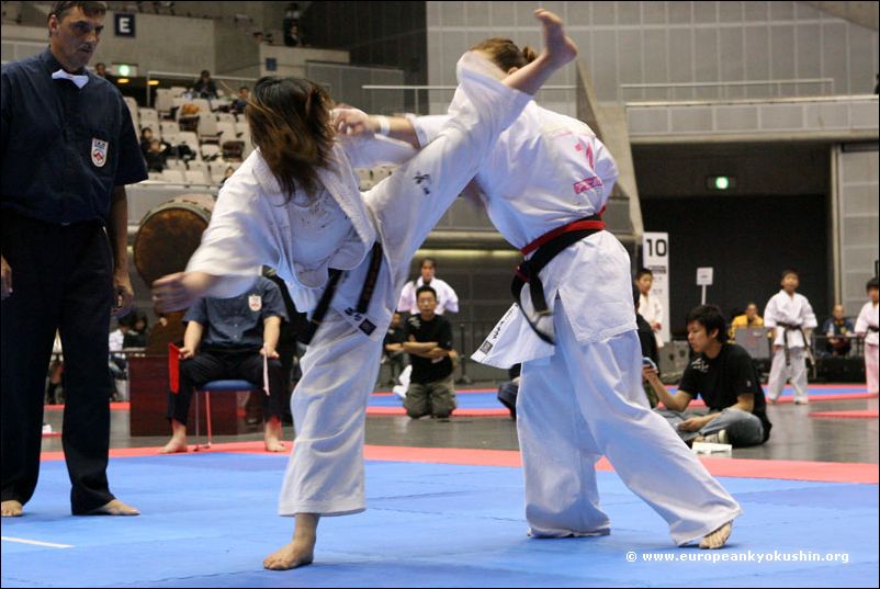 Miruyo Ito<br>ushiro-mawashi-geri