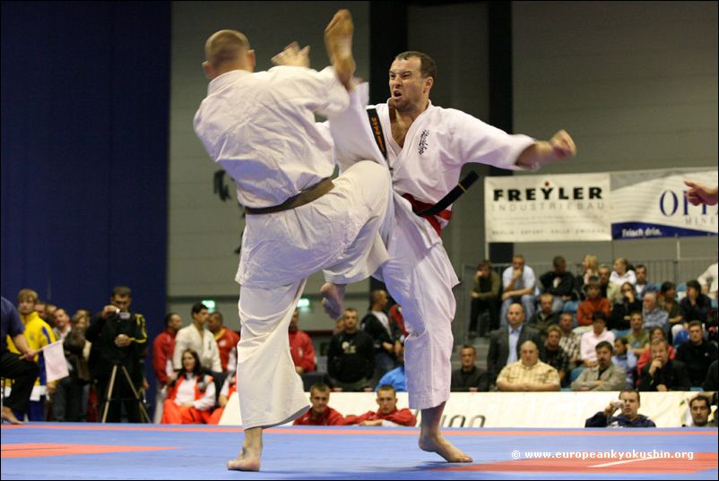 Oleksiy Prykhodko<br>kakato-otoshi-geri