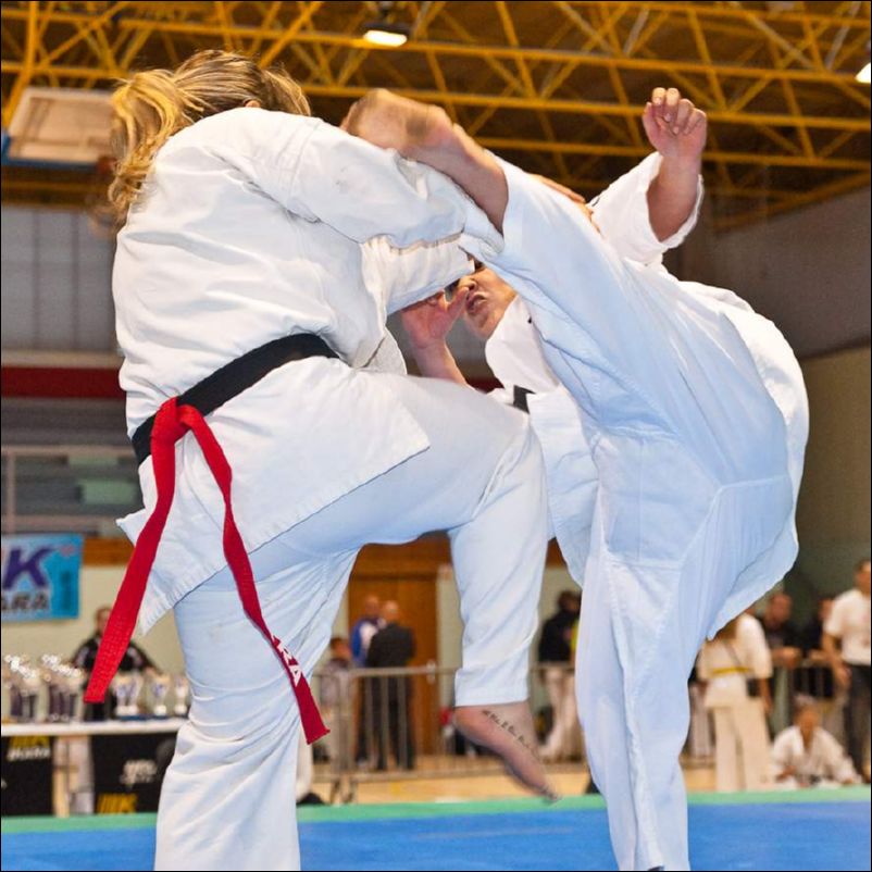 jodan-mawashi-geri